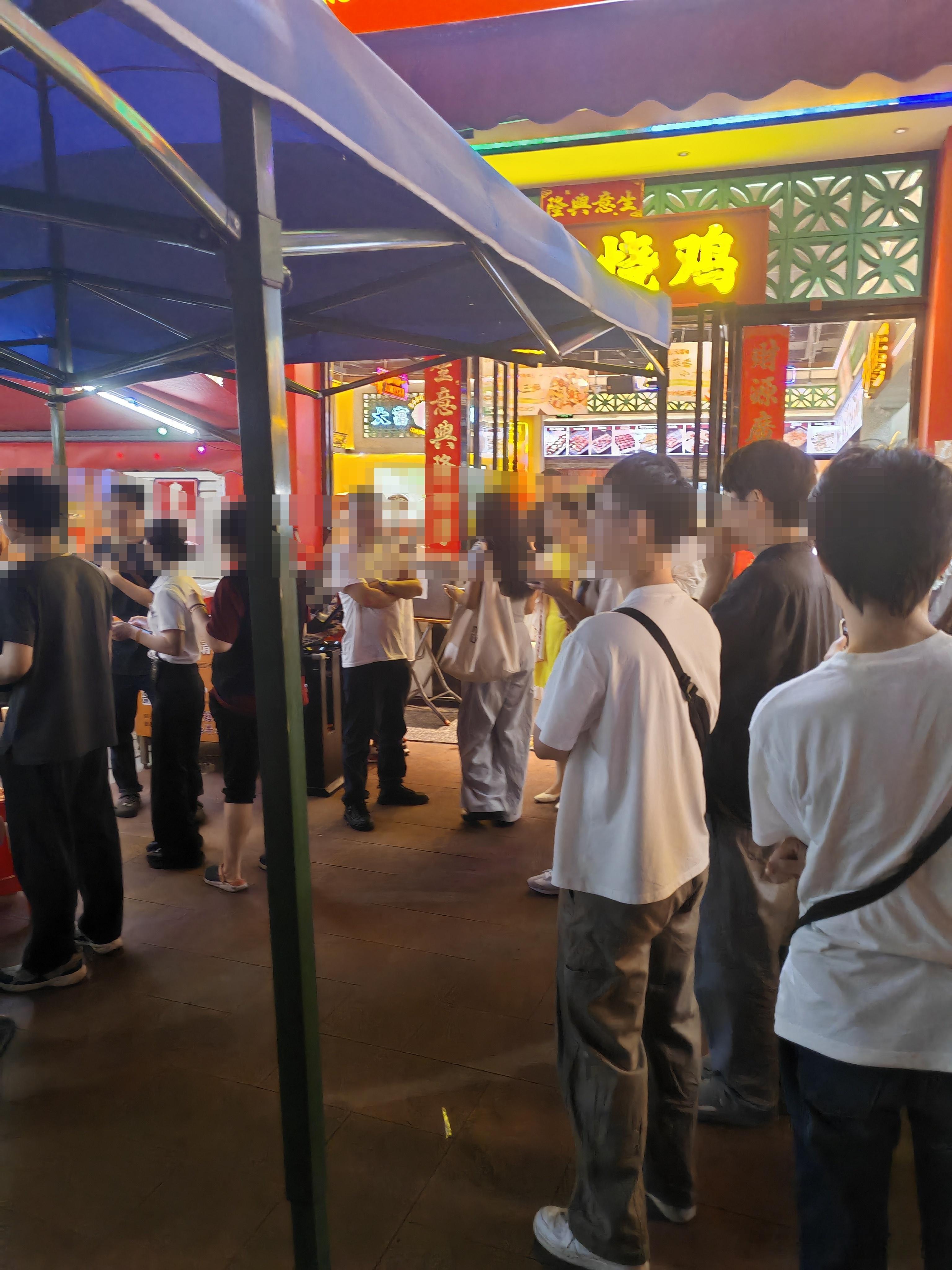 大富烧鸡，生意太好了，
