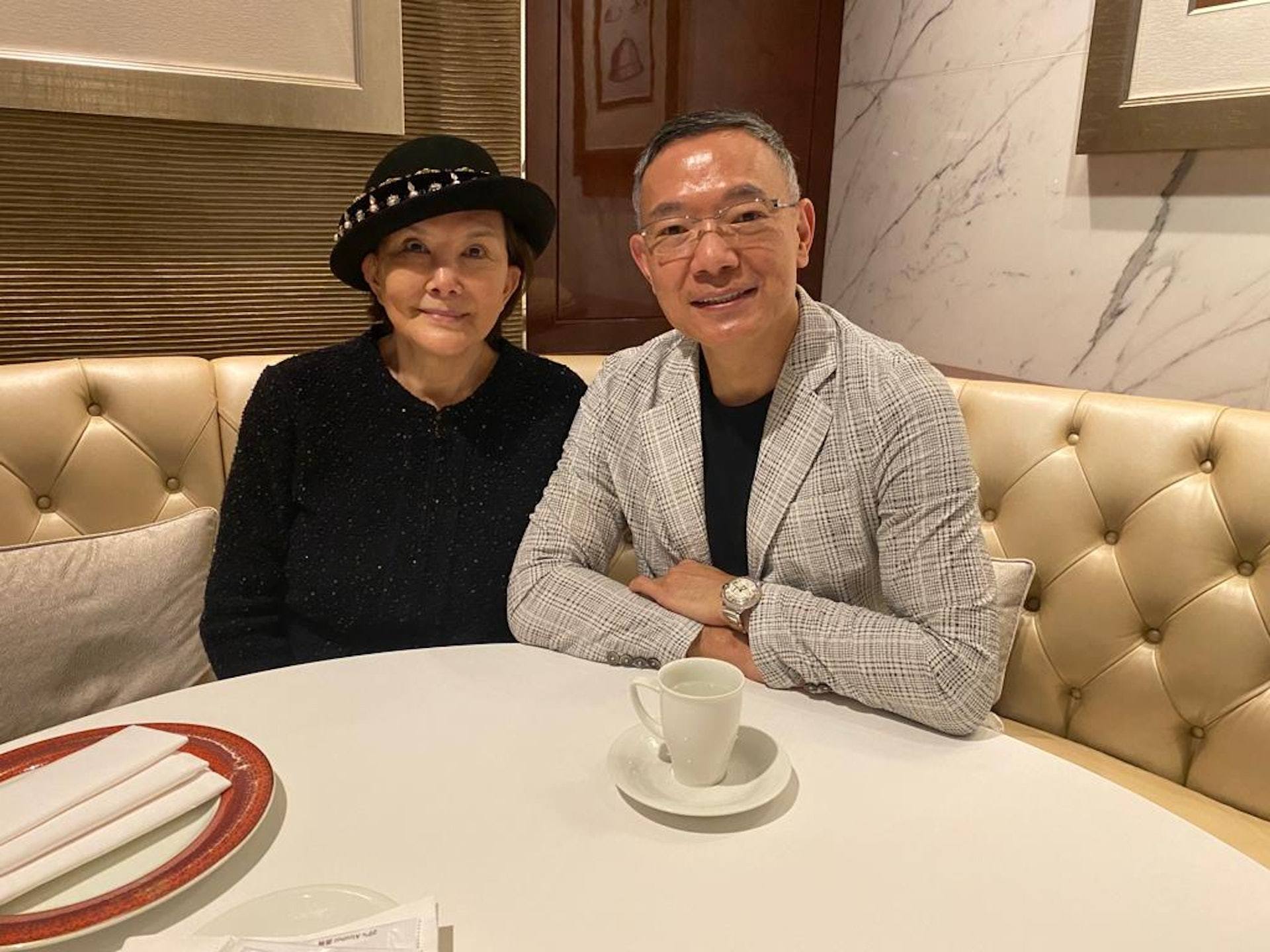 香港著名专栏作家、传媒人白姐姐白韵琴，多年来主持过多个电台情感节目，有“白才女