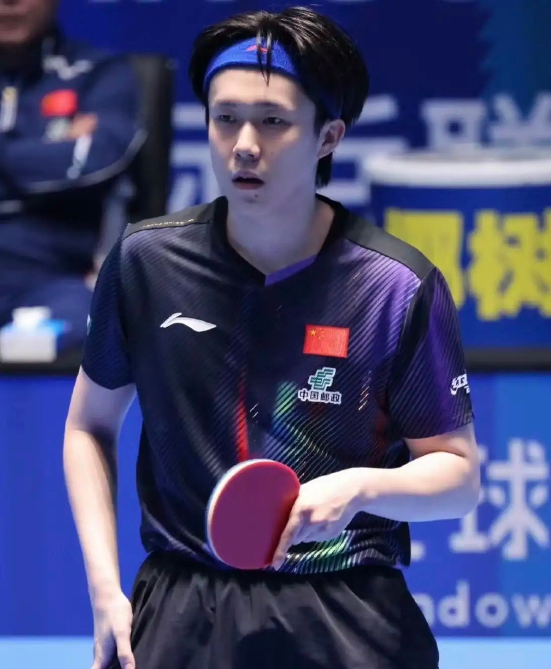 王楚钦首场比赛，真的给我看生气了，不是因为他打的不好，而是因为在比赛的时候观众席