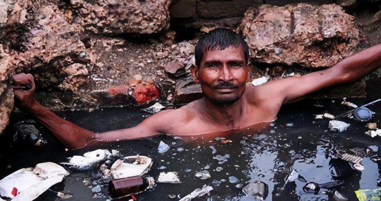 印度底层真的像网上说的那样穷困悲惨吗?在国内，你经常能看见IP在美国的美吹，