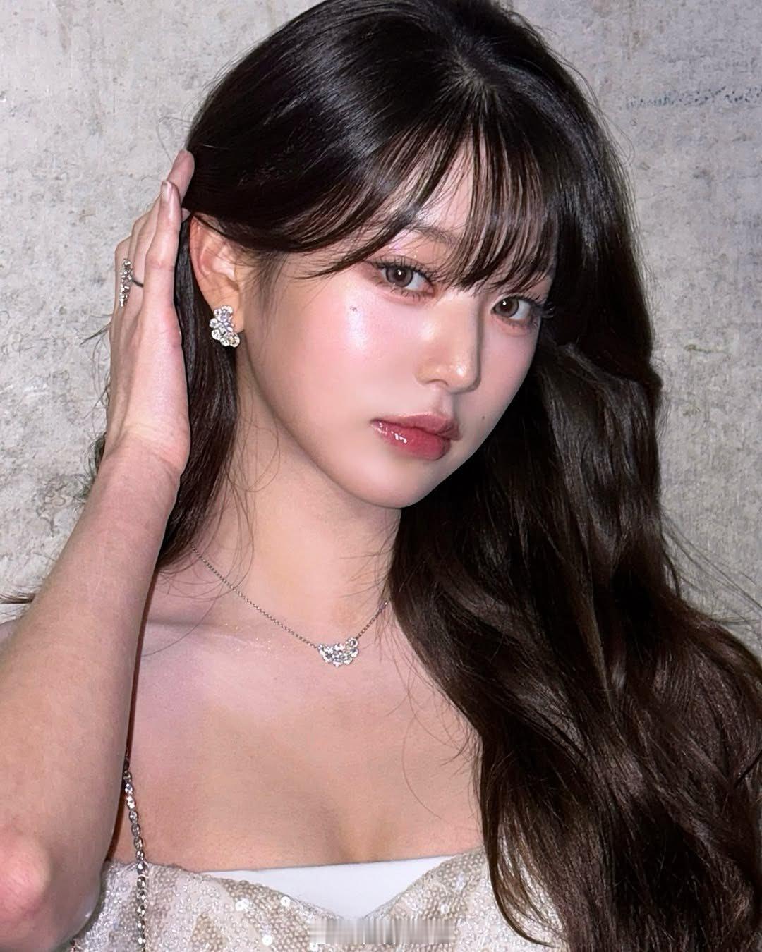 素颜张元英确实很美啊​​​
