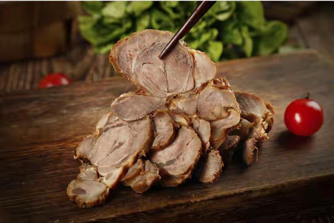 “别再只啃沙拉了！”——中国女性正在悄悄经历一场“吃肉觉醒”01｜数据先打