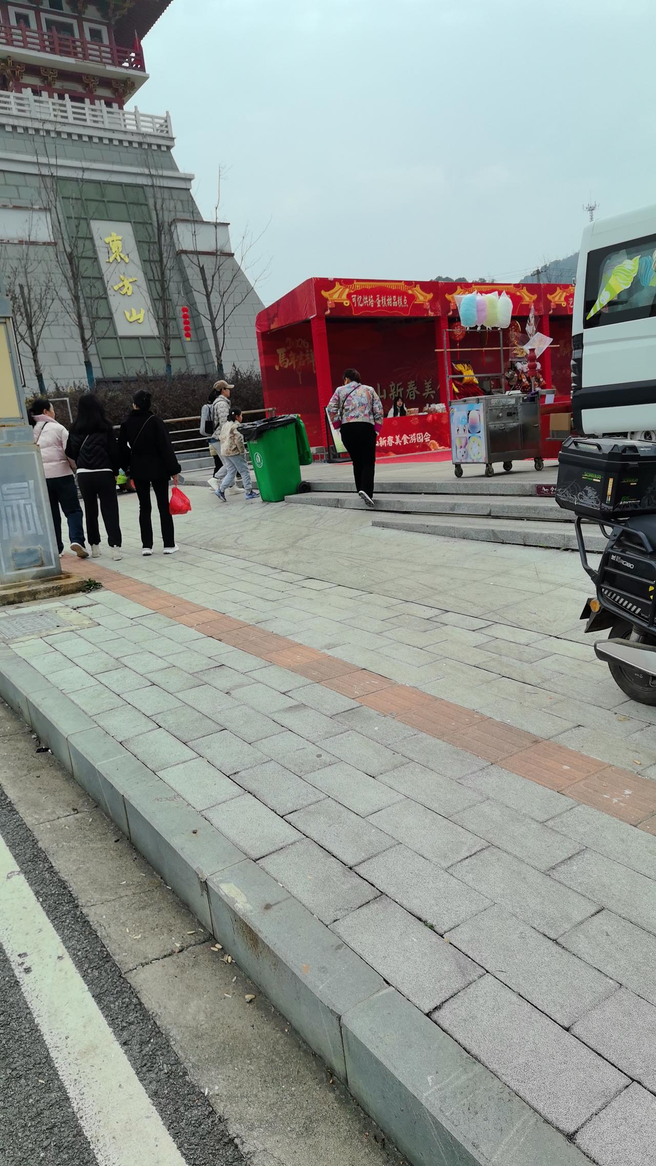 武汉龟山电视塔时隔18年焕新重启，这简直是给武汉人送了一份超棒的新年礼！2月17