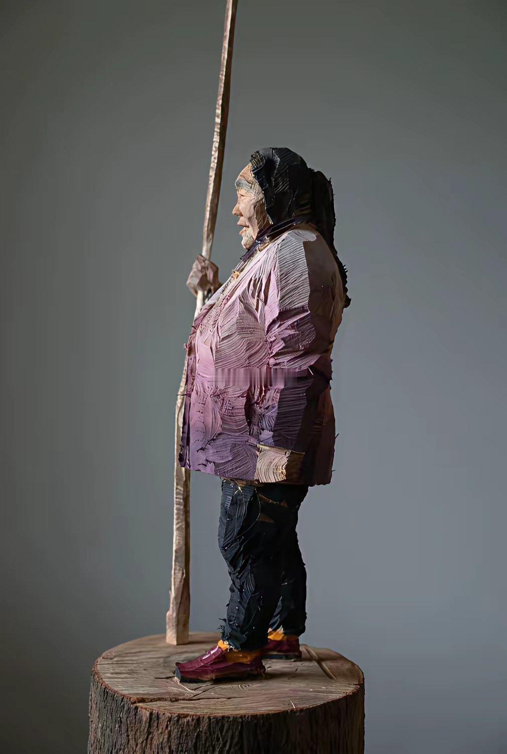 重庆木雕大师邓坤作品，一把油锯走天下