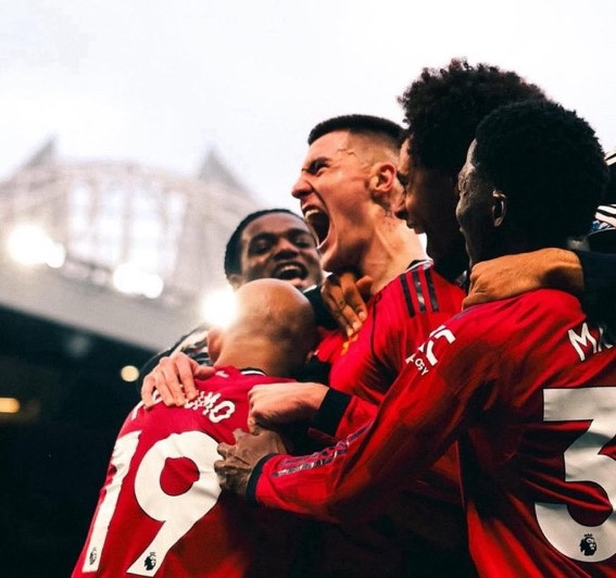 MikeKeegan谈曼联转会策略如果曼联目标球员年龄是20出头或者30出头，