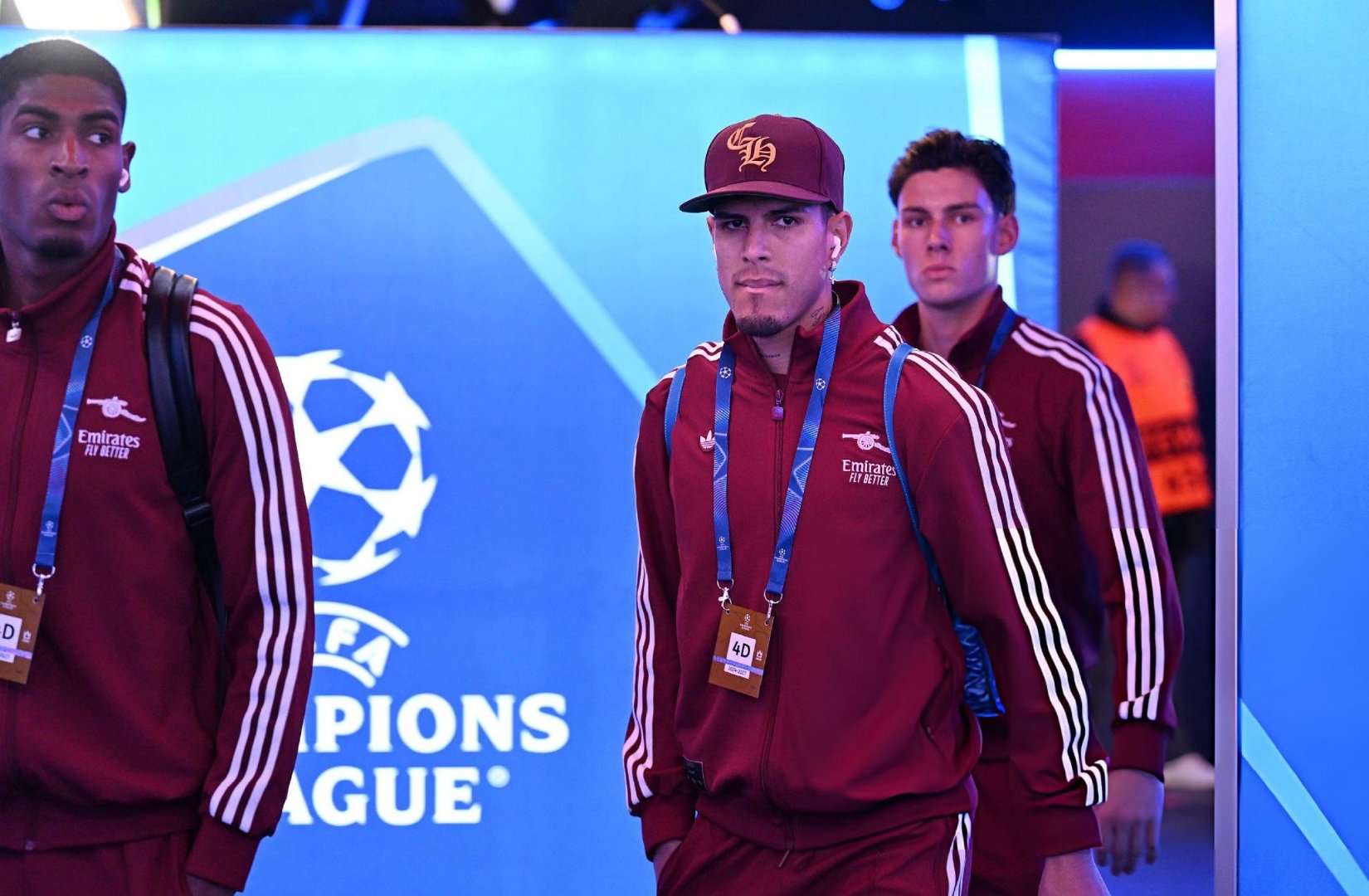 阿尔特塔谈因卡皮耶的表现：“非常欣慰。他能胜任中卫和边卫，今天根据战术部署和控球