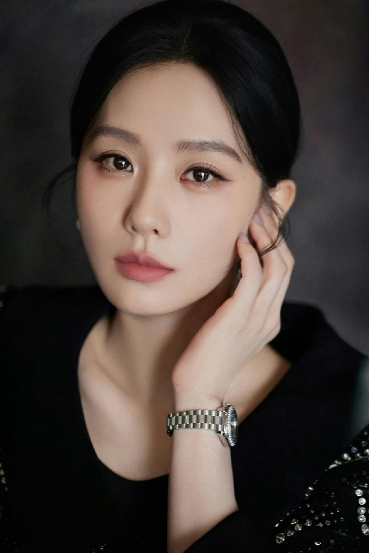 刘诗诗这样渴望的眼神根本受不了[哭哭]​​​