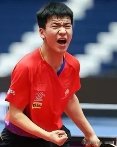 桥本帆乃香现在估计后悔极了！她后悔的不是输给队友大藤沙月，也不是止步首轮，而是