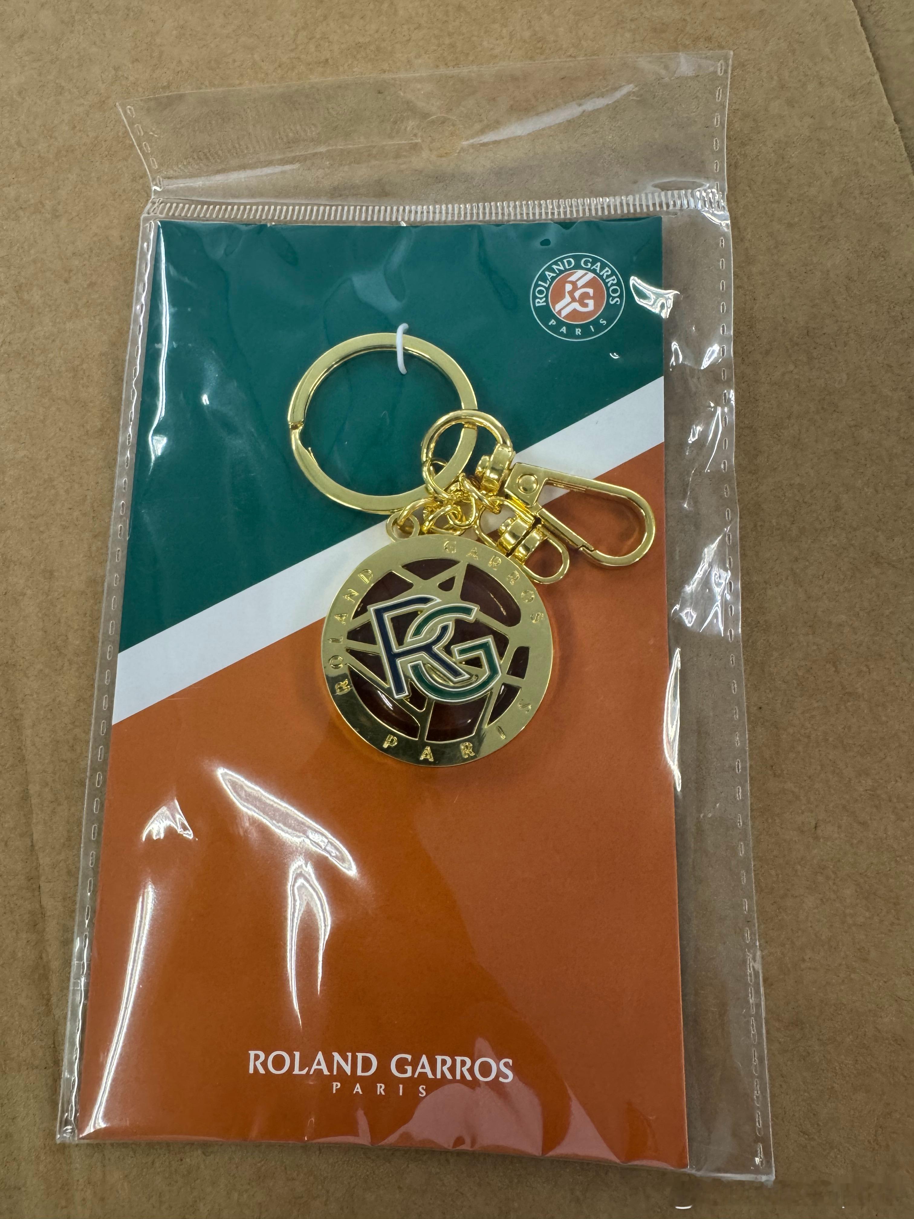 🎁抽奖福利到，评论区留言（不少于5字）抽取法网2025钥匙扣一枚[打cal