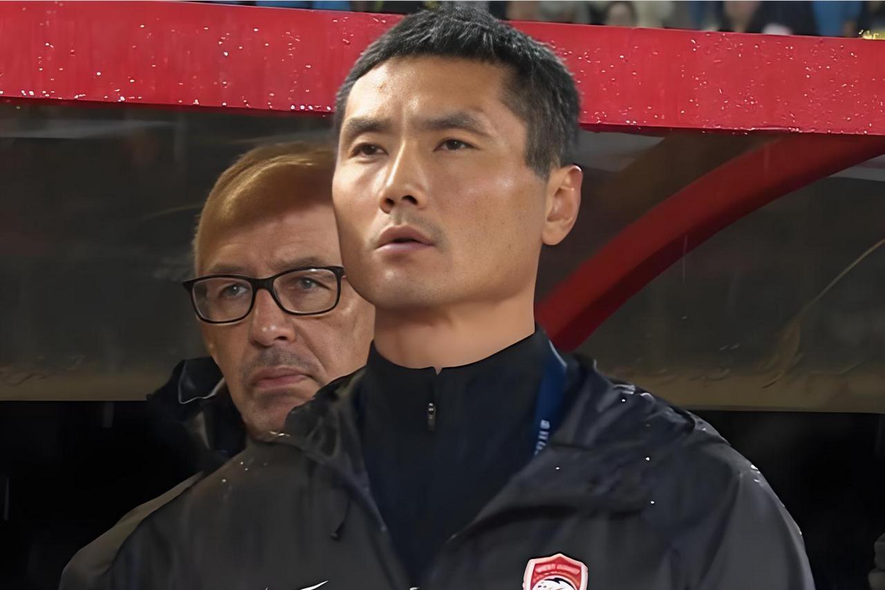 黄了!10个月国足选帅到头来竹篮打水一场空,听说又要选土帅过渡了。2024