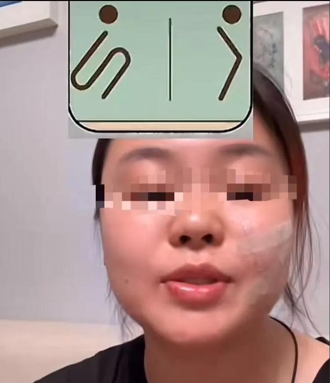 “终于有人看不下去了！”厕所标志太抽象，导致女子误进男厕所，尴尬极了！女子忍不住