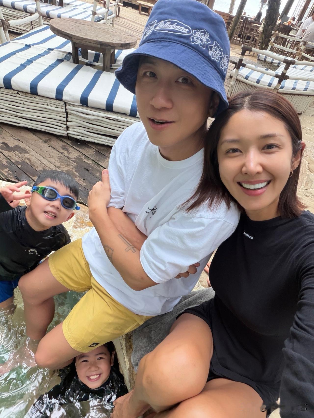 23日，演员金彬宇在Instagram上传了多张照片，并写道“无论是什么样的旅行