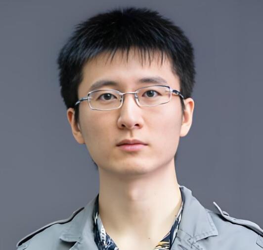 朱泽园，来自南京的“天才学神”，全国第一名入选国家队，两届国际奥赛（IOI）金牌