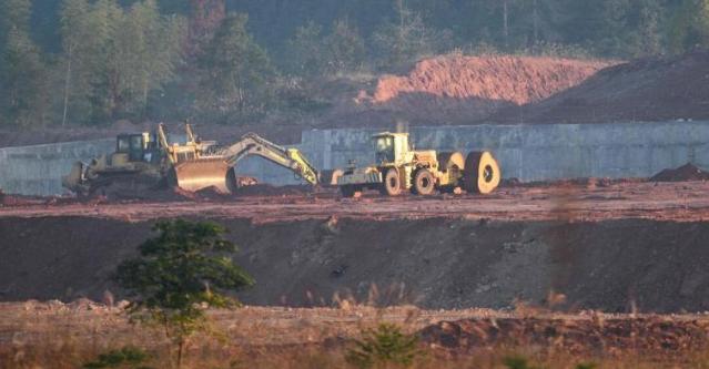 新加坡联合早报发文写道：“中日外交争端持续僵持，北京全方位高强度向日本施压，逼迫