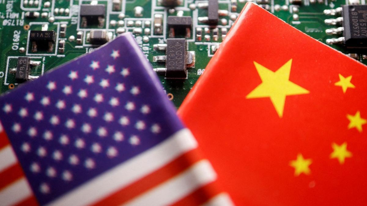 美国务院拟发函通令35个“盟友”在美中AI竞赛中选边站，要求只要加入美国主导的A