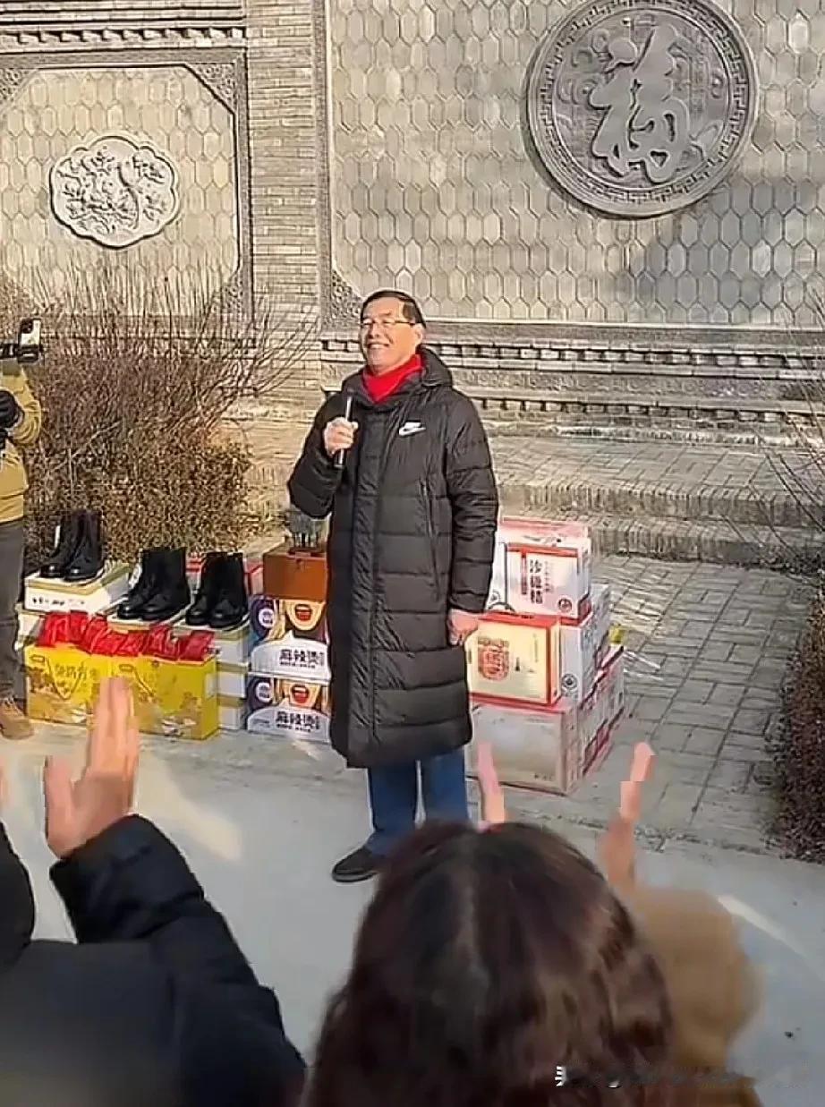 郑州文旅做了一件不光彩的事，成为了搅局者的角色，而且是双重搅局者。一是篡改