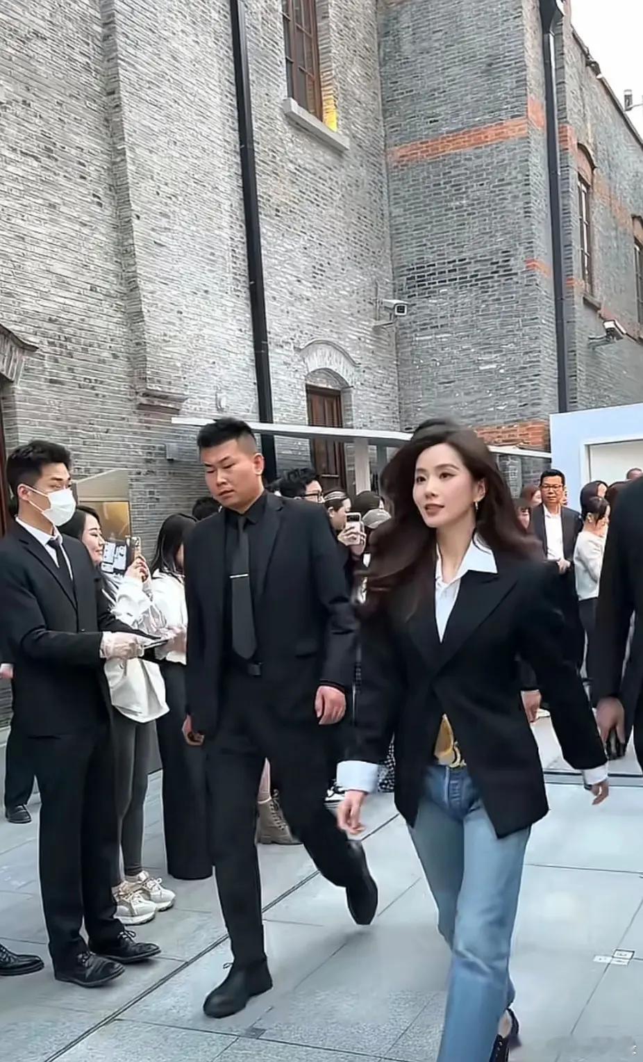 女装没救了，lss的裤子也有……