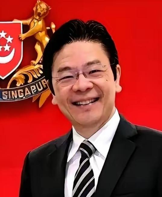 菲律宾干了件全世界没一个国家干过的事。他们直接宣布，国家进入紧急状态。不是因为战