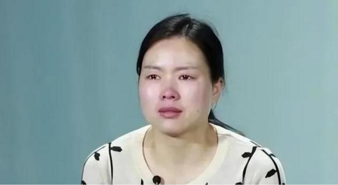 1992年，湖北1对夫妻自杀去世，留下仅5岁的女儿，23年后，女儿竟然不顾全村人