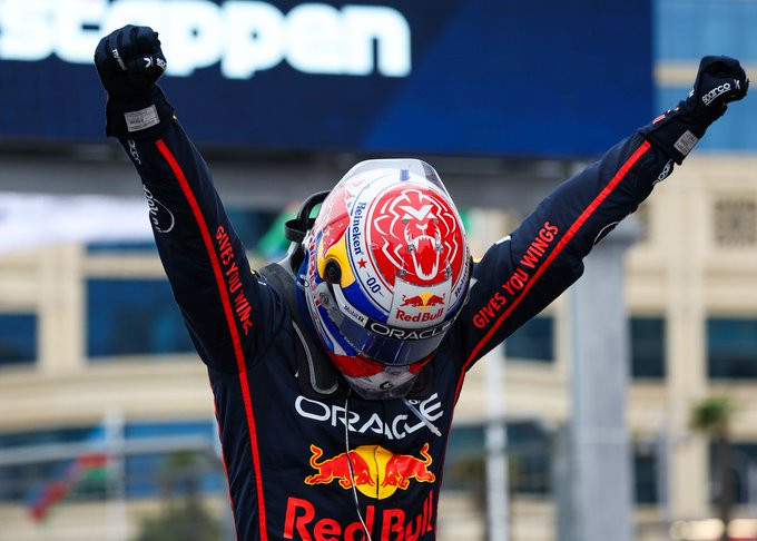 F1冷数据维斯塔潘在地效时代以来8次拿到冲刺赛杆位，最终他都转化成了冲刺赛冠军