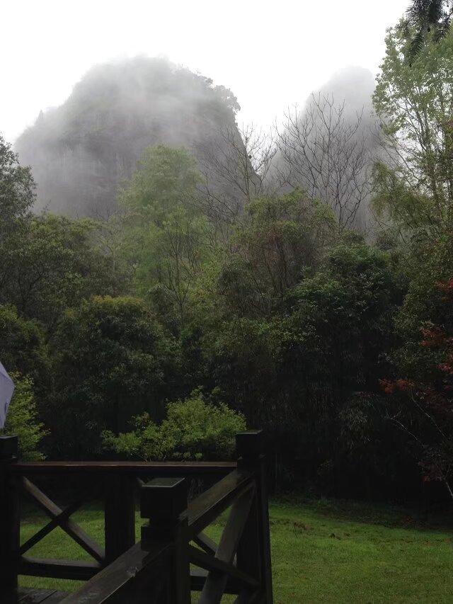 有一个奇怪的社会现象，不知道大家发现没有？在很多地方，尤其是在农村