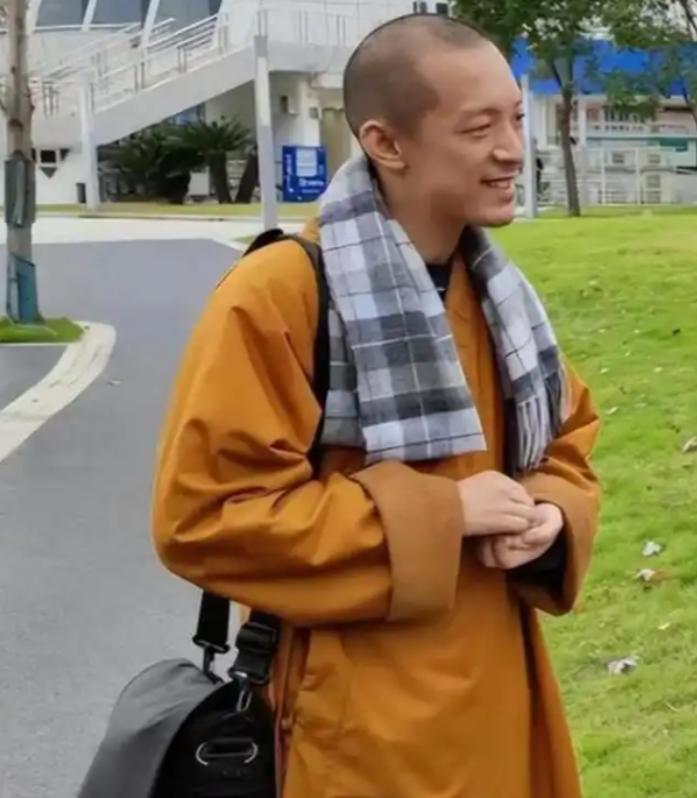 北大数学天才柳智宇出家12年后还俗，他留下了一句让无数人沉默的话："寺庙里的人际