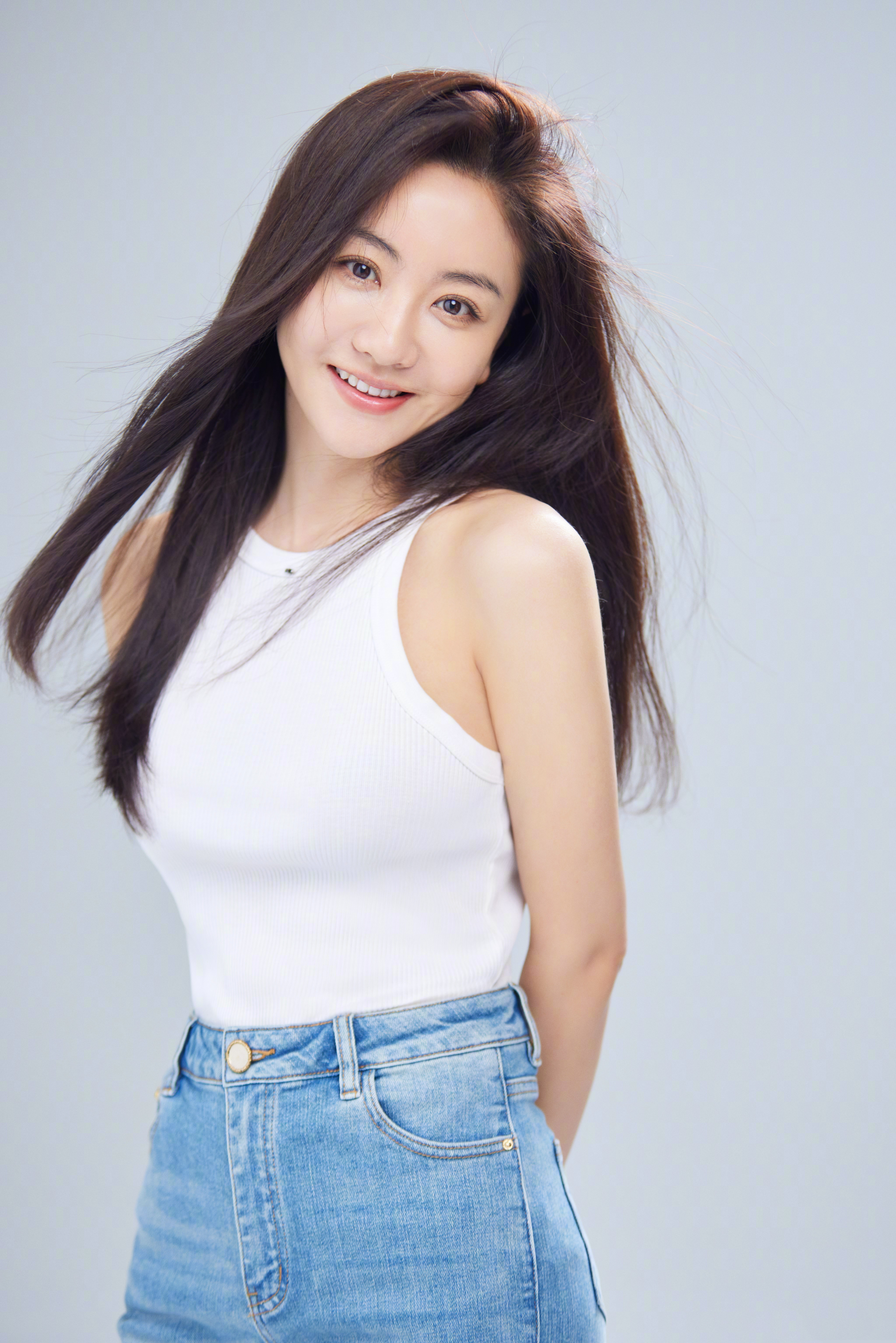 杨蓉，白背心牛仔美拍头像，清新纯美​​​