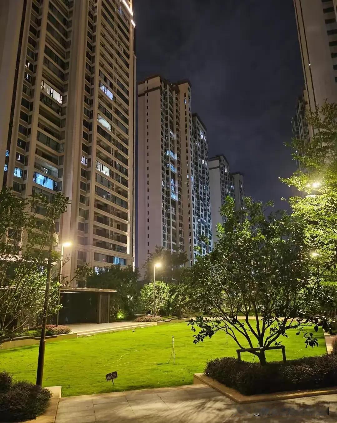 福建厦门，姐姐见弟弟一直租房，将自己名下的房子无偿让给弟弟居住。可弟弟拿到钥匙后