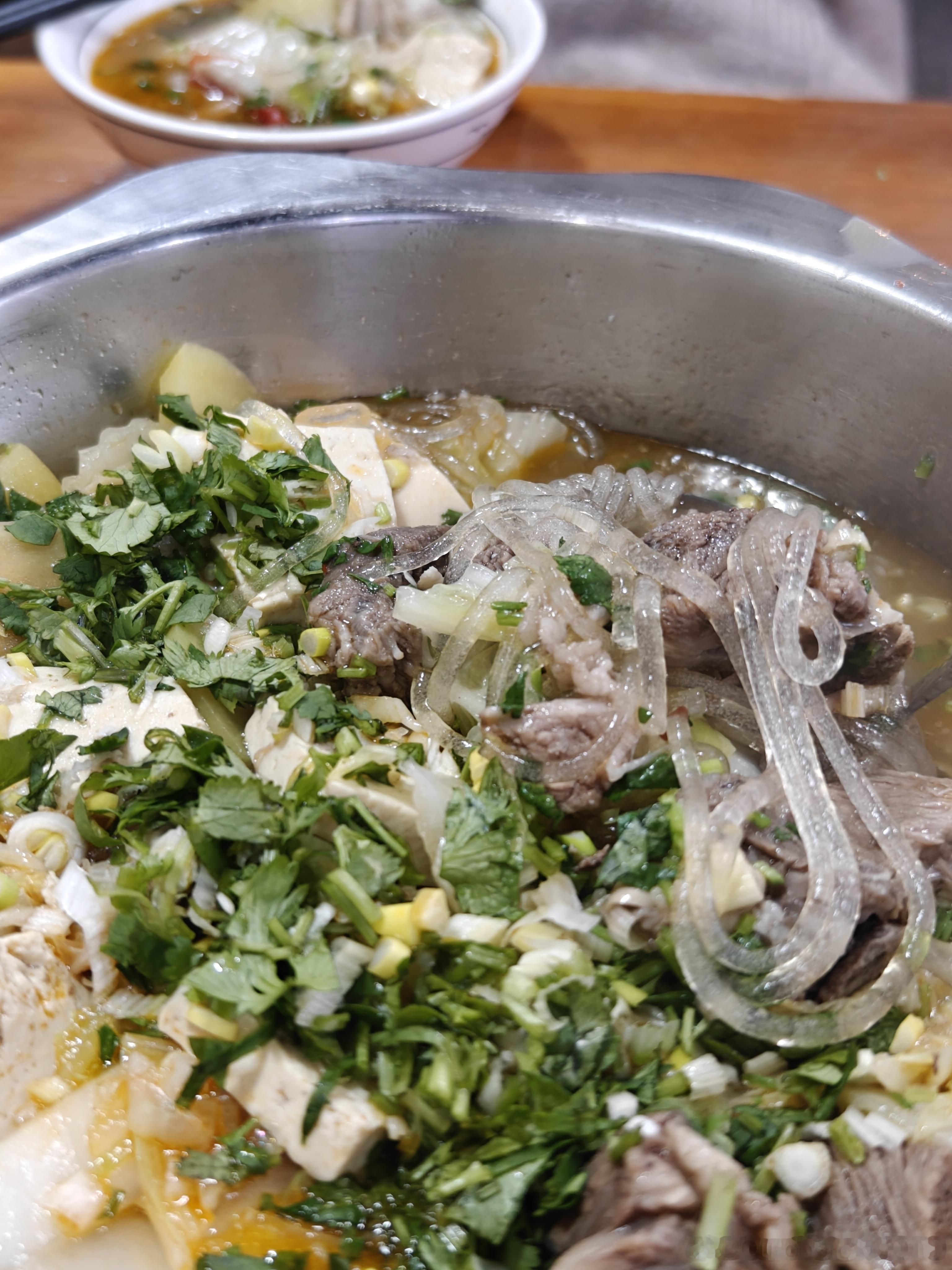 🔻简单吃点，羊肉炖锅