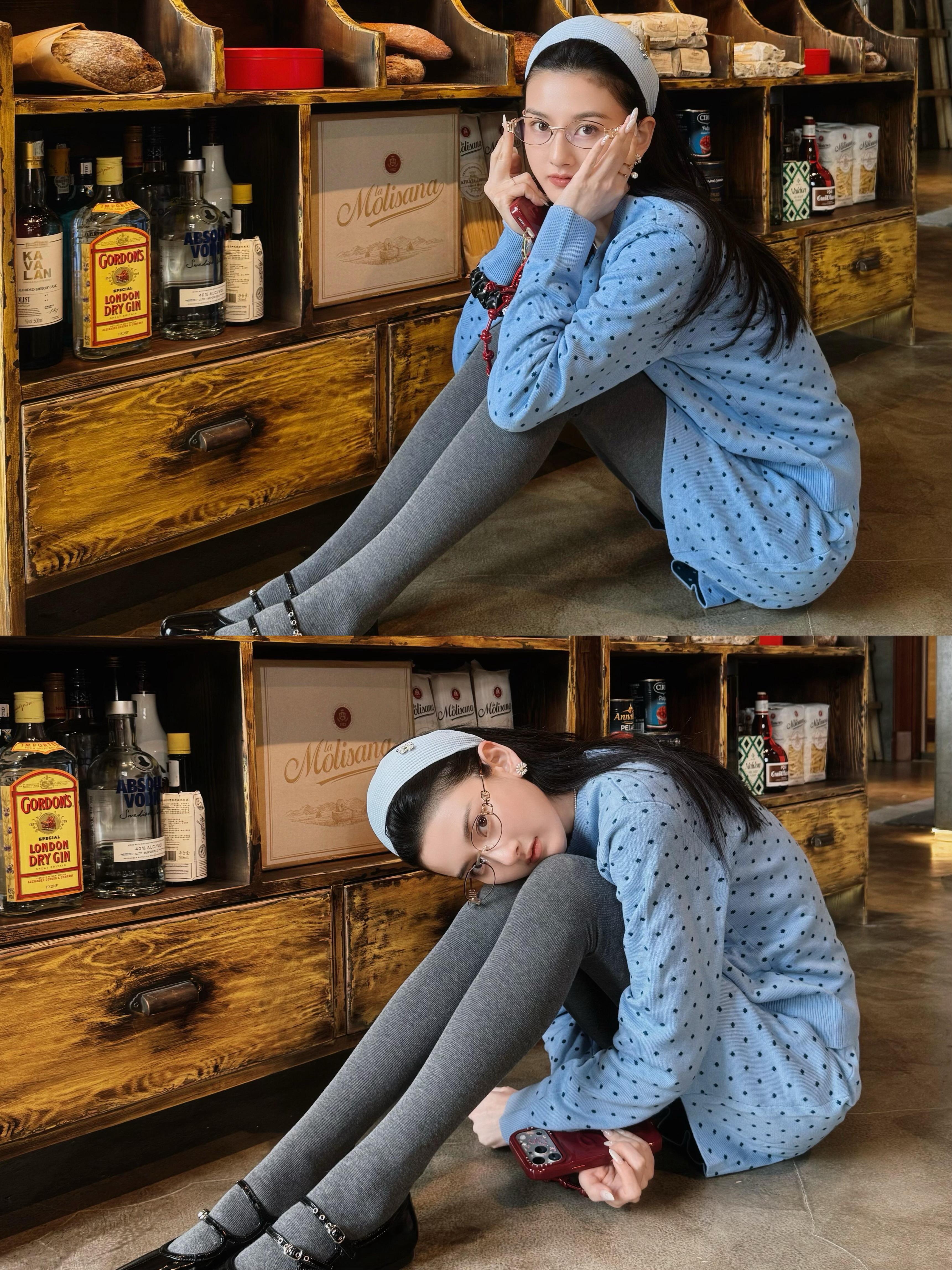 宋祖儿今日更新好喜欢蓝色这件🩵