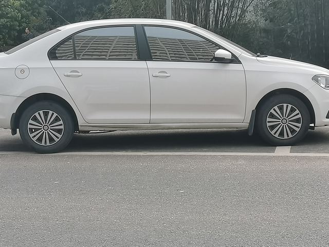 大众设计师怎么想的关于大众车系，朗逸，捷达，桑塔纳，polo也好，速腾。为什么