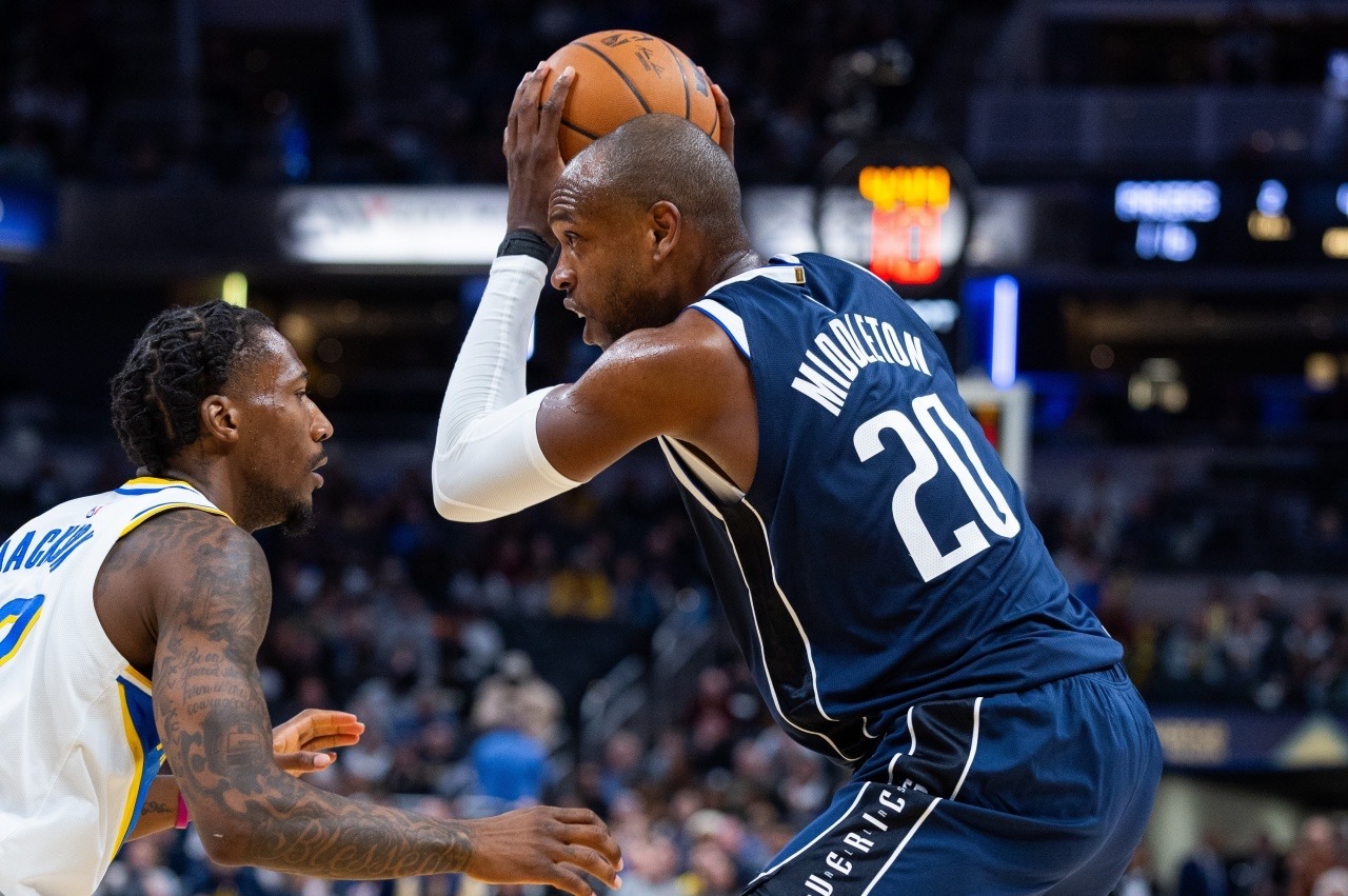 🤔Siegel：买断决定权在米德尔顿手上掘金和马刺是其最可能的下家据Clut