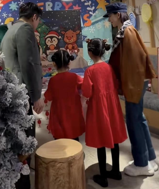 方媛带两个女儿逛街，60岁郭富城穿帆布鞋出镜好年轻，看着老婆孩子一脸宠溺。9岁大