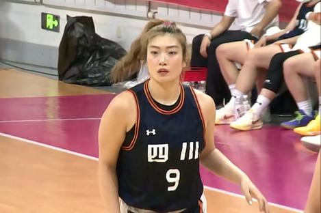 又见李梦！时隔近4个月，李梦首战独得全场最高25分，四川女篮140：31大胜山西