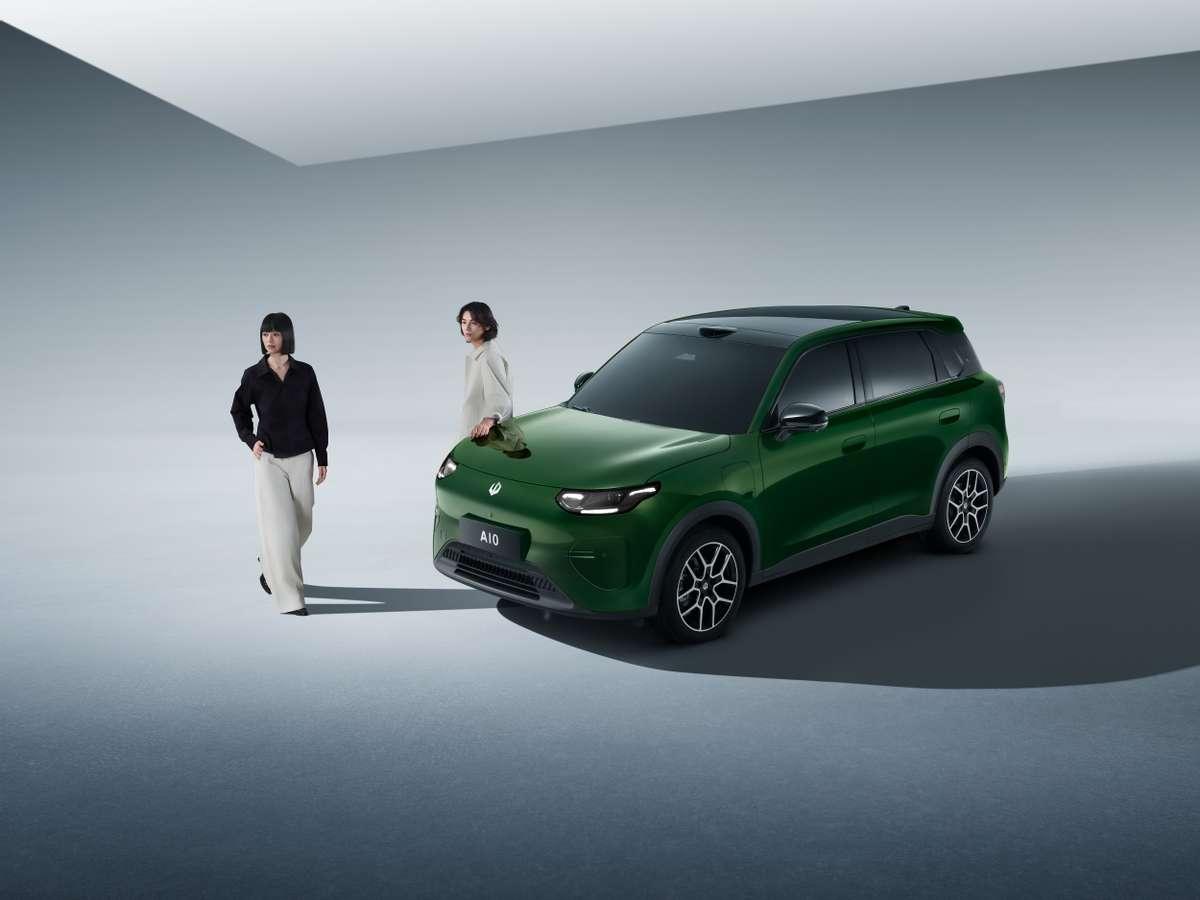 零跑A10车展首秀，外观和宝马MINI一样好看。 说起宝马MINI这个品牌大