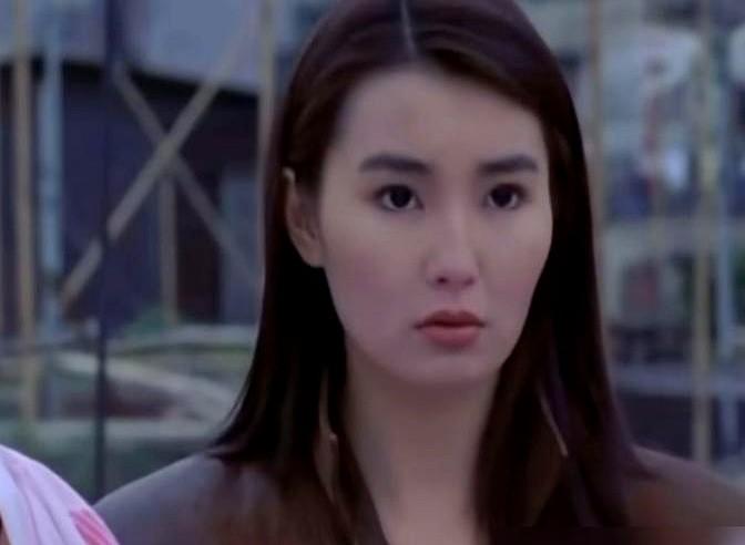 张曼玉，真叫人佩服。听说《浪姐2026》节目组“三顾茅庐”，筹备半年，开出无