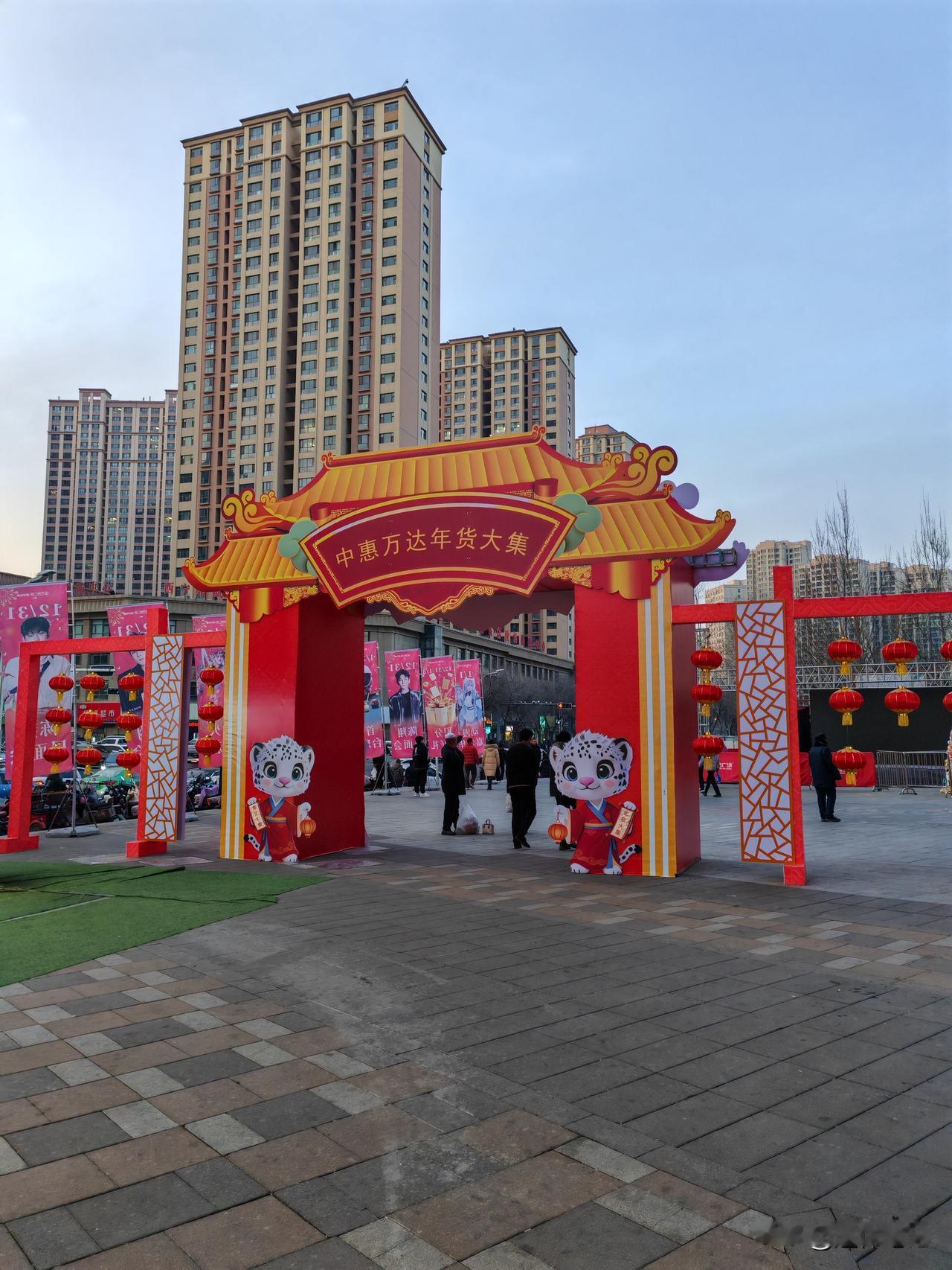 农民养老我认为应该是多方面所解决的一个问题，一方面可能还是要靠这个农村养老金另外