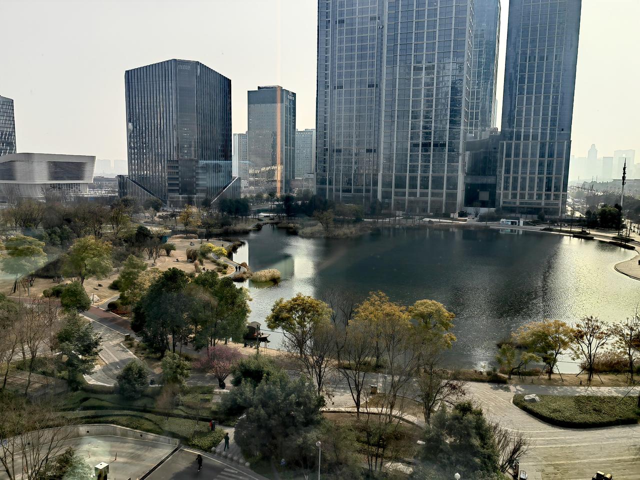 楼市好消息，流动性恢复了；坏消息，市场以价换量的效果；更好的消息要来了，房子开始