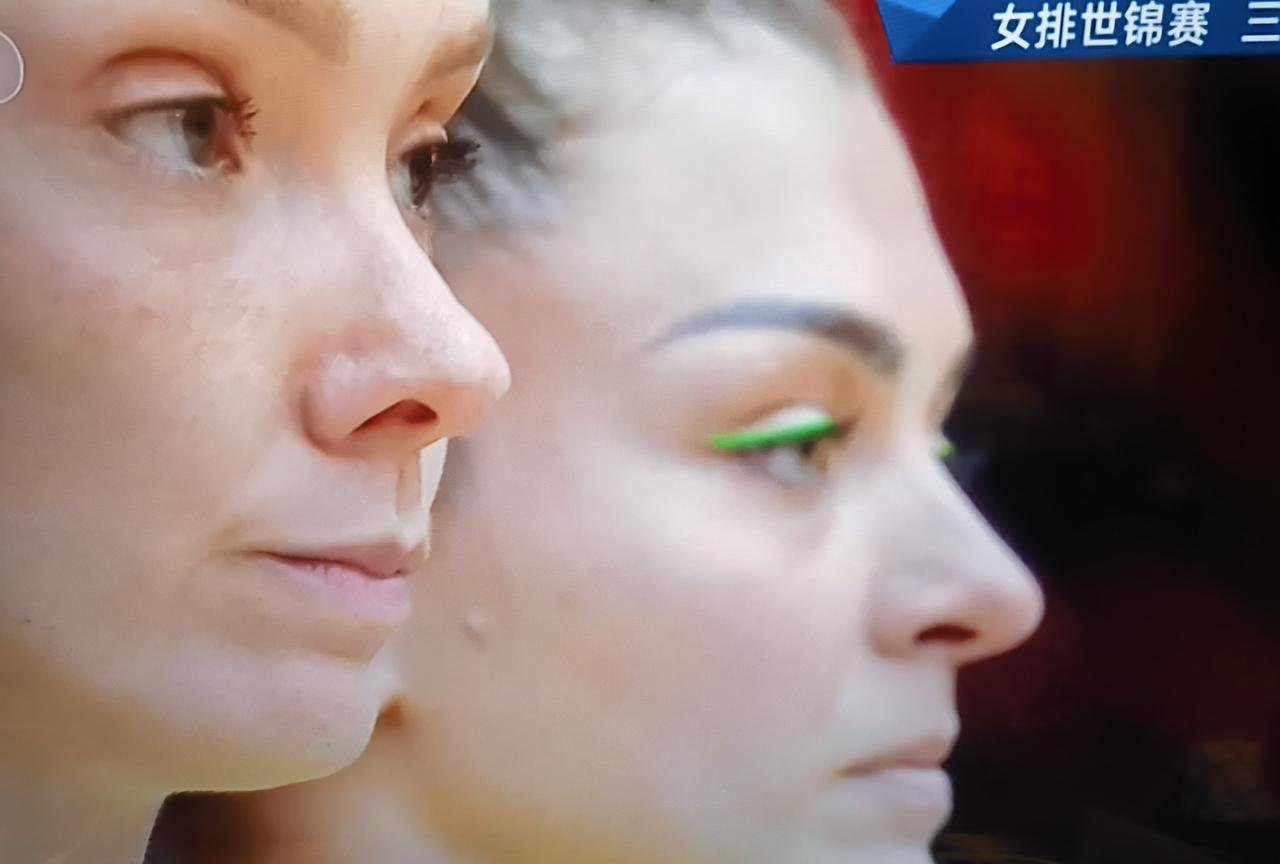 赵勇，跌下神坛！随着在泰国举行的女排世锦赛落下帷幕，各种排名和奖项、