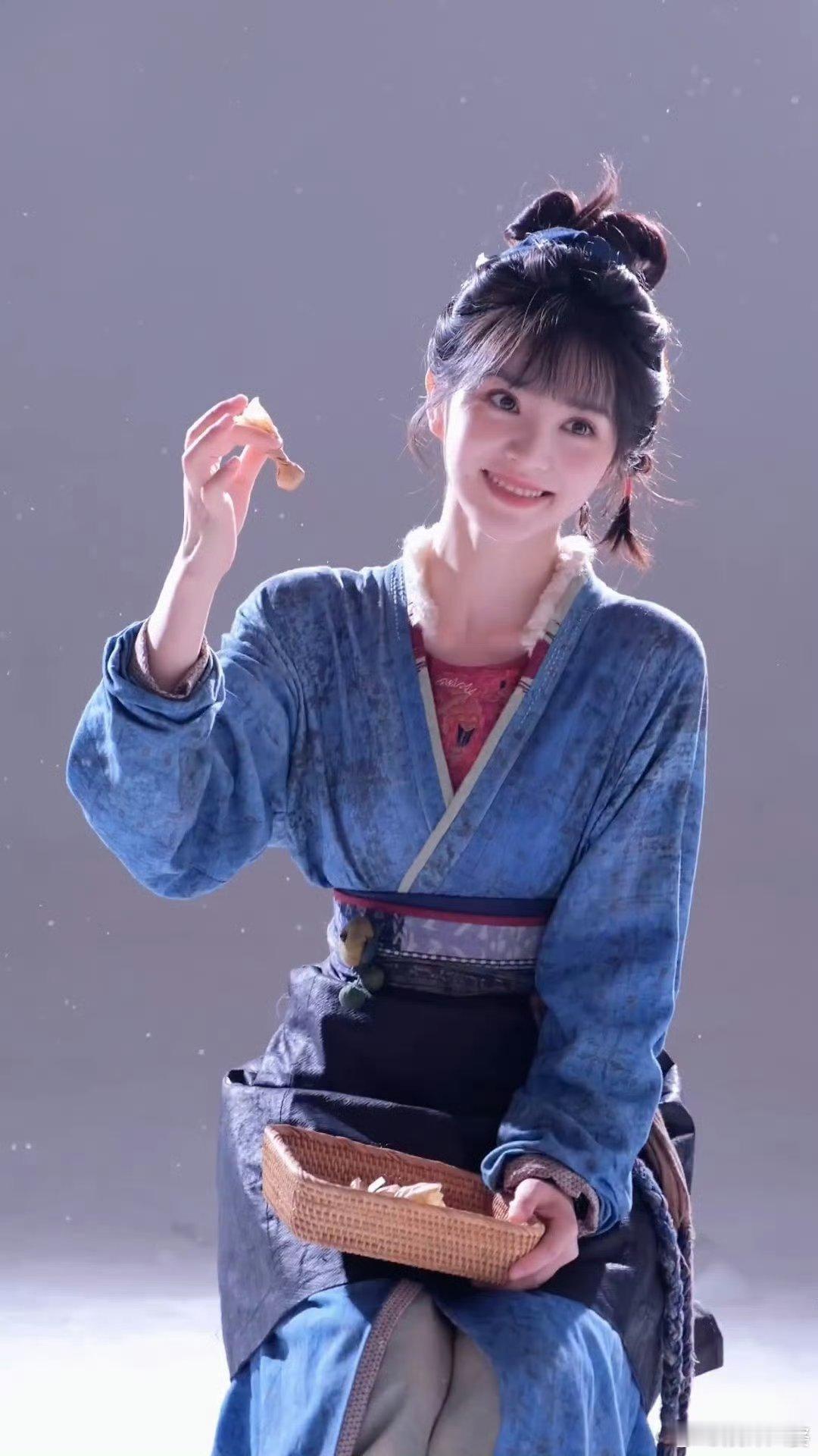 哇塞!田曦薇活脱脱一个又萌又飒的“杀猪妹”😍甜美笑容超治愈，灵动气质太迷人，