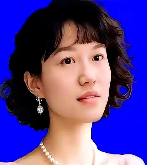 杨振宁曾跟翁帆讲:“我走之后要是碰到对的人，别因顾虑错失幸福他算着自己剩下的