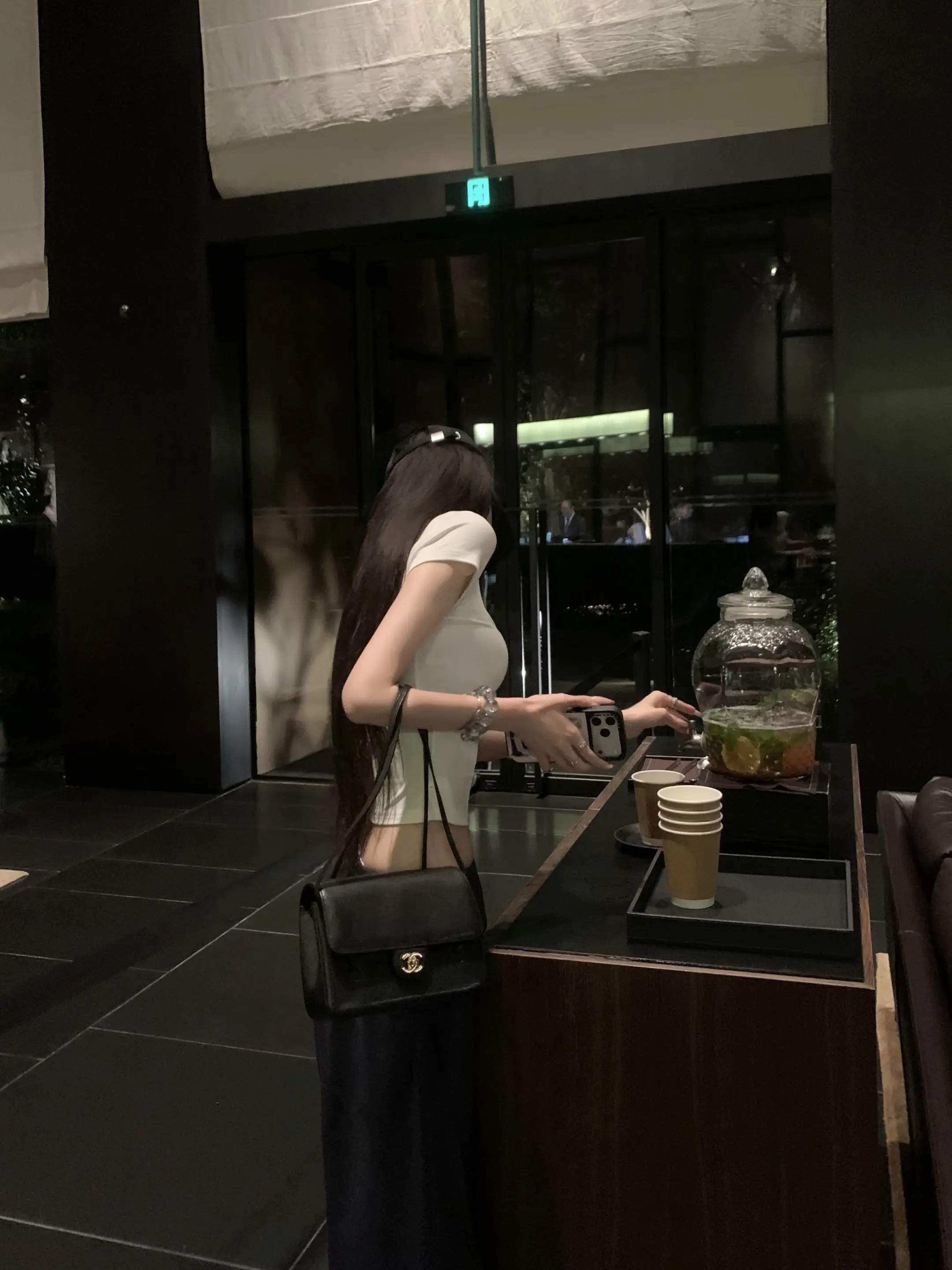 很多东西都是突然结束的 没有答案
