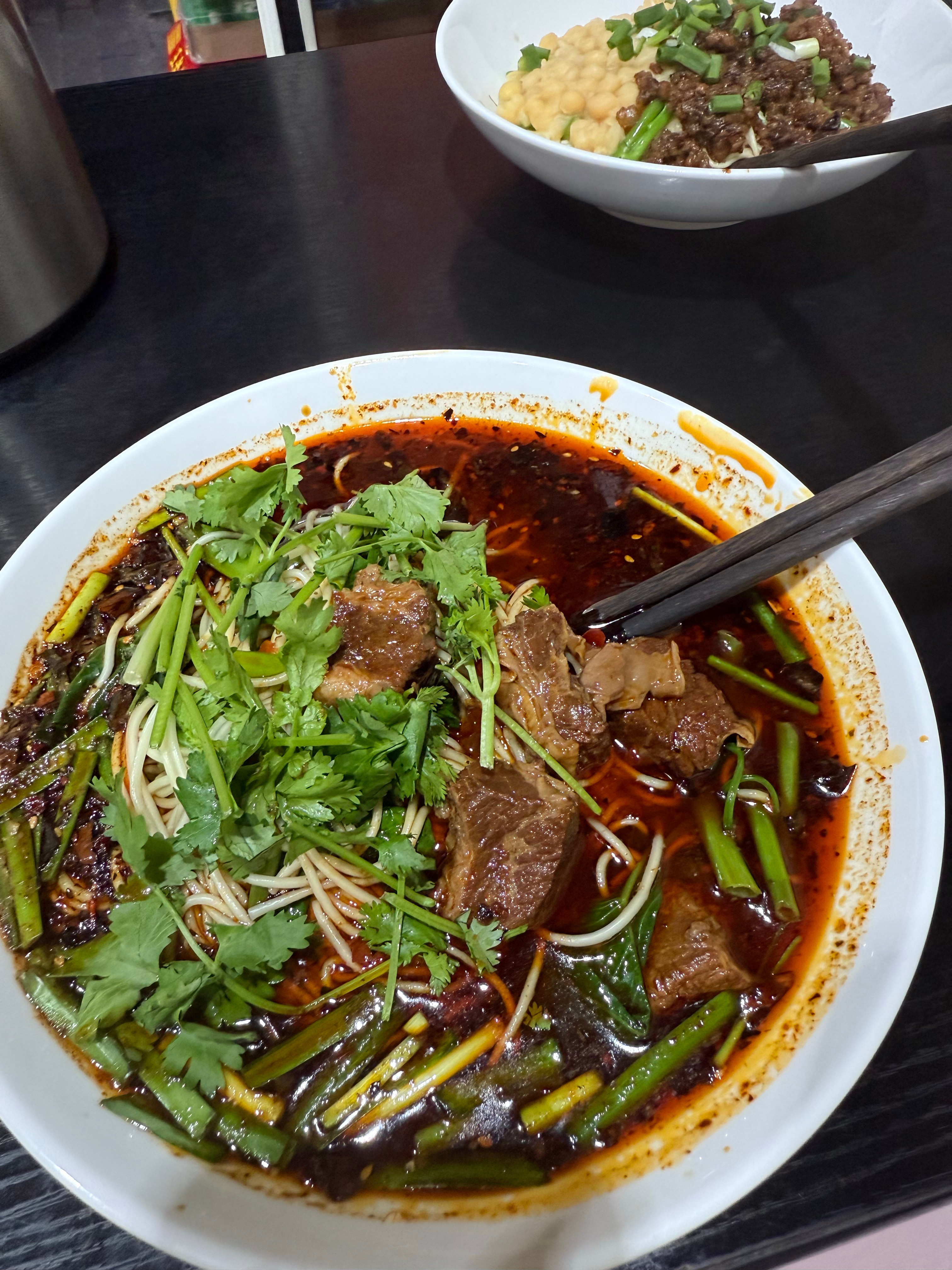 重庆牛肉面夯