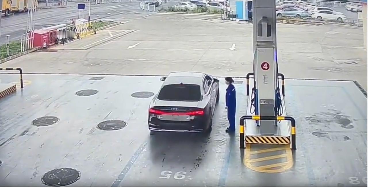 国际上美伊局势紧张、油价波动，国内竟也上演起了“0元购”。4月11日，