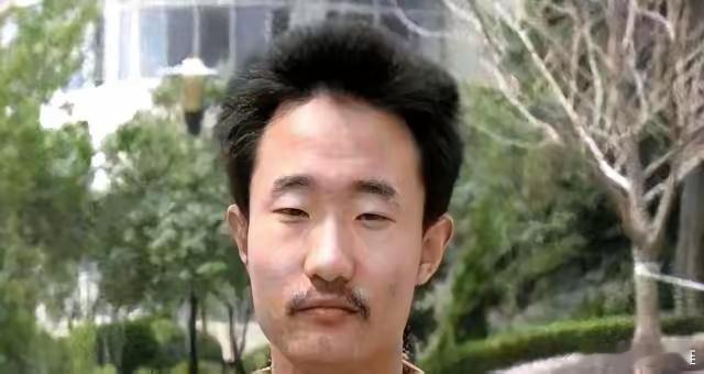 一名在美国斯坦福大学留学的中国学生，以吃不惯外国菜为理由，拒绝了100万美元年薪