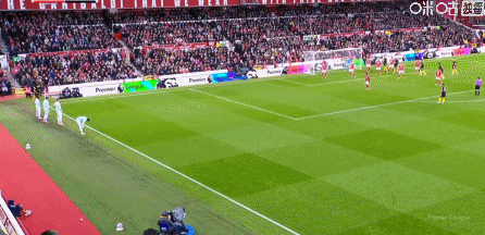 一场平局，连胜终止，曼联2个功臣，2个罪人！英超第10轮曼联客场2-2诺丁汉森