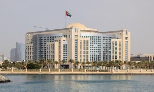 美航母中东部署引地区势力表态