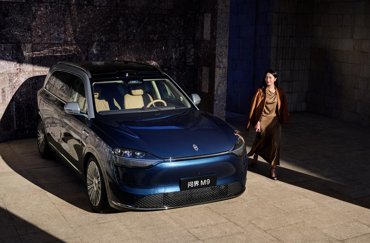 看了问界M9星光之夜的视频，余承东和张兴海这次同台不聊虚的，直接摆出了五年计划。