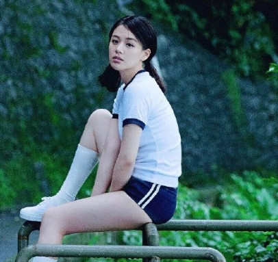 马思纯早期生图，的确是够纯的小女生。