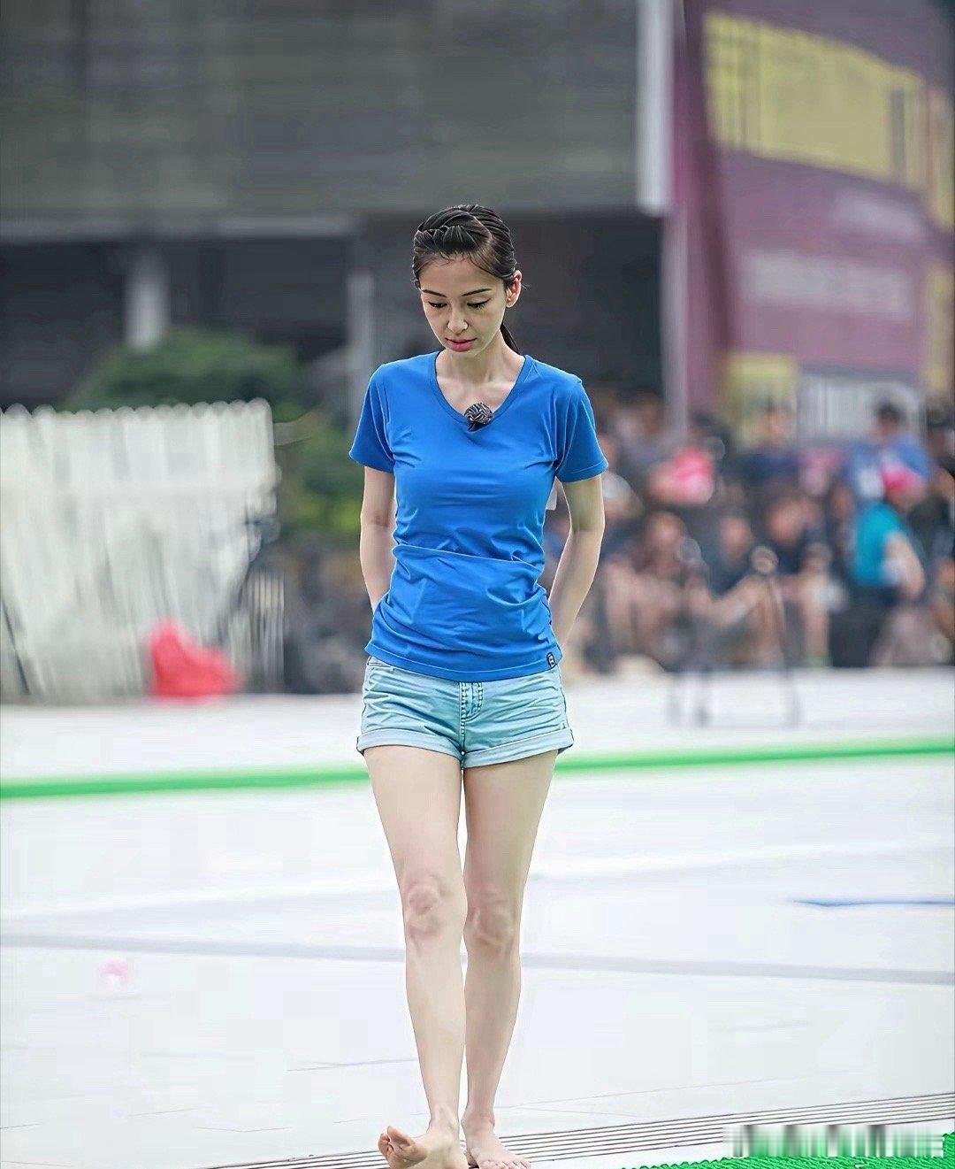 25岁时还在跑男的杨颖，真是青春靓丽